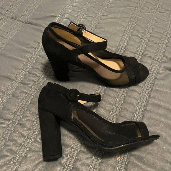 Black chunky heel with peep toe - Picture 3 of 6